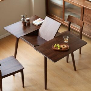 Wayshome 47-Inch to 63-Inch Extendable Dining Table (Solid Oak)