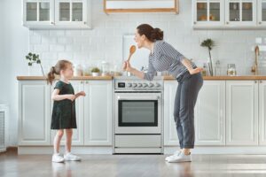 Rangaire RRE241TS 24-Inch Electric Range with Convection