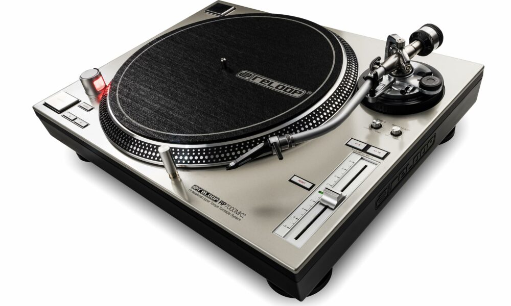 Reloop RP-7000 MK2 Professional Upper Torque Turntable System, Silver product image