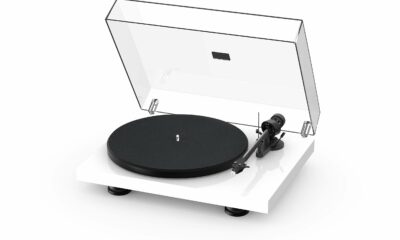 Pro-Ject Debut Carbon Evolution Audiophile Turntable with Carbon Fiber Tonearm - White Gloss Gloss White product image