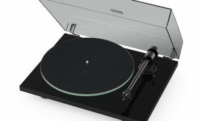 Pro-Ject T1 Evo Hi-Fi Turntable (High Gloss Black) No Preamp High Gloss Black product image