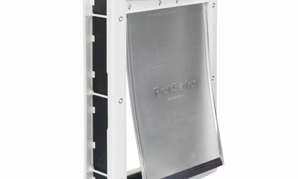 PetSafe Plastic Pet Door - Easy Install for Wood, PVC Metal & Paneled Doors - Rust-Free Plastic Frame - Flap Dimensions 8 1/4" W x 12 1/4" H - for Medium Dogs Weighing Up to 40 lb Medium (Pack of 1) product image