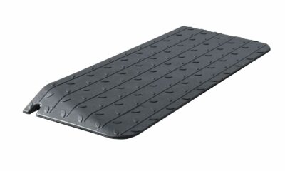 Rubber Wheelchair Threshold Ramp, 1"/1.5"/2"/2.5"/3"/3.5"/4" Rise Options, Wheelchair Ramp 7000Lbs Load Capacity, Non-Slip Textured Surface for Wheelchairs, Scooters (2.5" Rise) product image